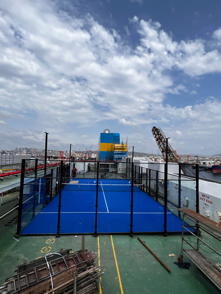 tuzla-marina-lake-wanaka-padel-proje-uygulama-anahtar-teslim-montaj-ekip-calismasi