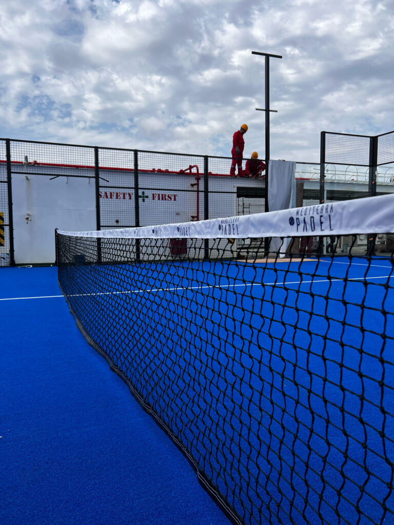 tuzla-marina-lake-wanaka-padel-proje-uygulama-anahtar-teslim-montaj-ekip-calismasi
